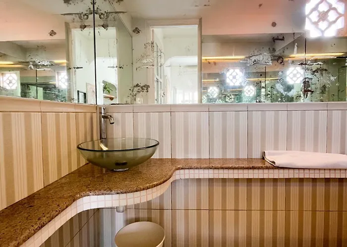 Отель Casa Artista By Kresna Hospitality