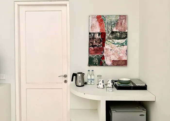 Отель Casa Artista By Kresna Hospitality 3*