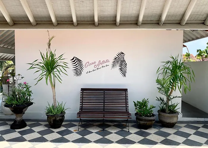 Отель Casa Artista By Kresna Hospitality 3*