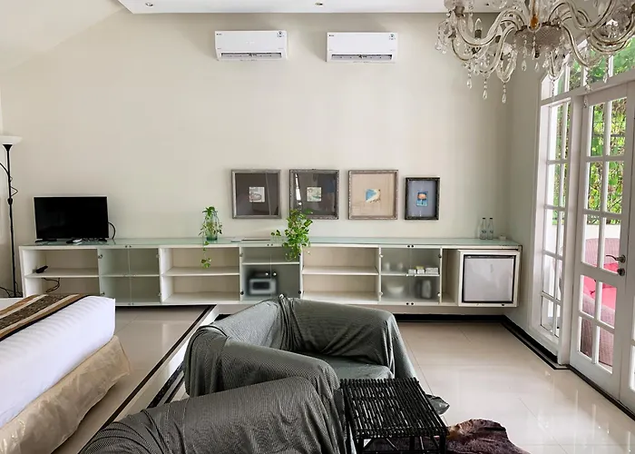 Отель Casa Artista By Kresna Hospitality Семиньяк