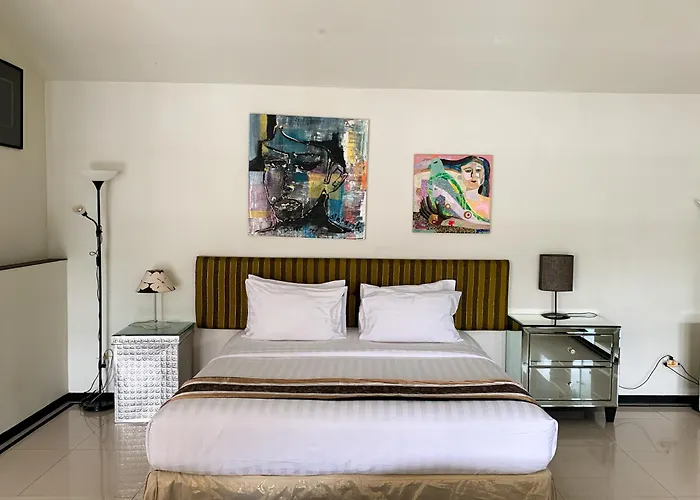 Casa Artista By Kresna Hospitality Семиньяк