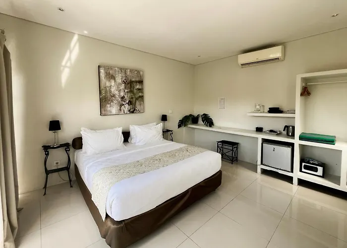 Отель Casa Artista By Kresna Hospitality 3*