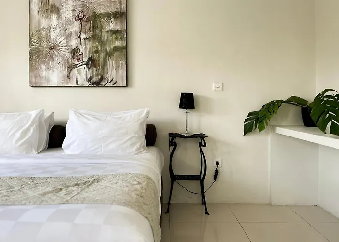 Отель Casa Artista By Kresna Hospitality Семиньяк