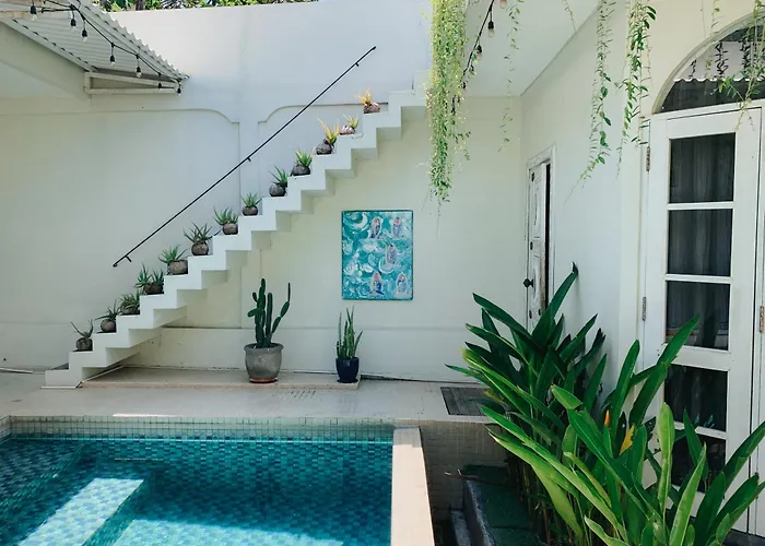 Отель Casa Artista By Kresna Hospitality 3*