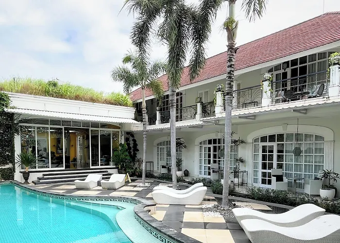 Hotel Casa Artista By Kresna Hospitality Seminyak